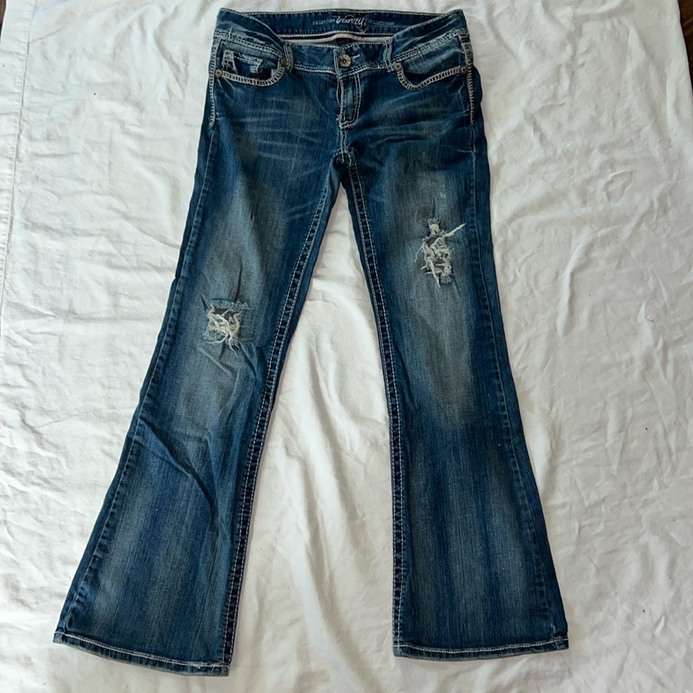 Vanity Dakota Flares